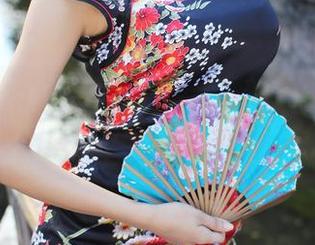美媛馆 – 这红裙，不带滤镜的无圣光原图，王馨瑶yanni太大胆了！