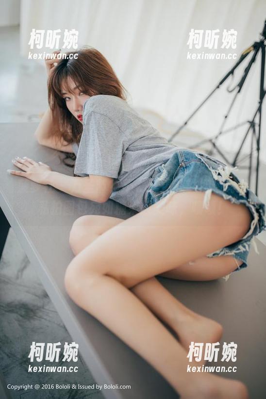 菠萝社 - 万圣节？不，我更想说柳侑绮的私拍图包宛如糖果般美味，啧啧！