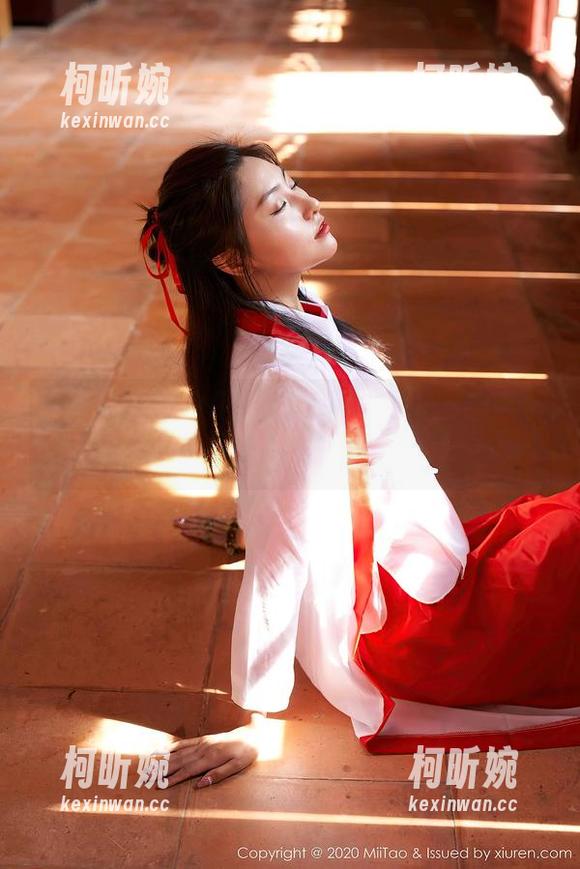 蜜桃社 - 你没见过的制服，Sukki的私房图片记录