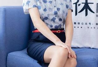 袜啵啵 – 最新照片中，小甜豆为何把建行行服穿得如此动人？我也想偷偷学学！