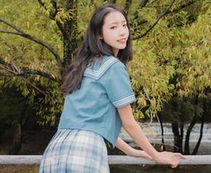 我们谈谈西瓜少女，和她的原图浴缸分享狂欢！