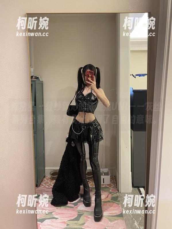 陈妮妮UNI 微密圈 - 轻纱飘渺的陈妮妮UNI——灰丝系列合集,颇有几分拽得了自由的意味。