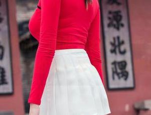 魔镜街拍作品：咖啡色丝袜高跟美女逛商场，逛街的每一步都值得被记录
